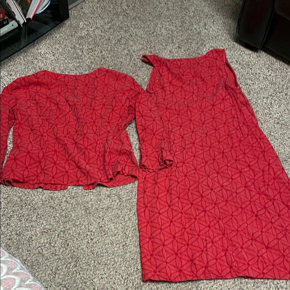 Cut loose embroidered flower 2 pc Red midi dress and blouse/blazer set - Picture 11 of 11